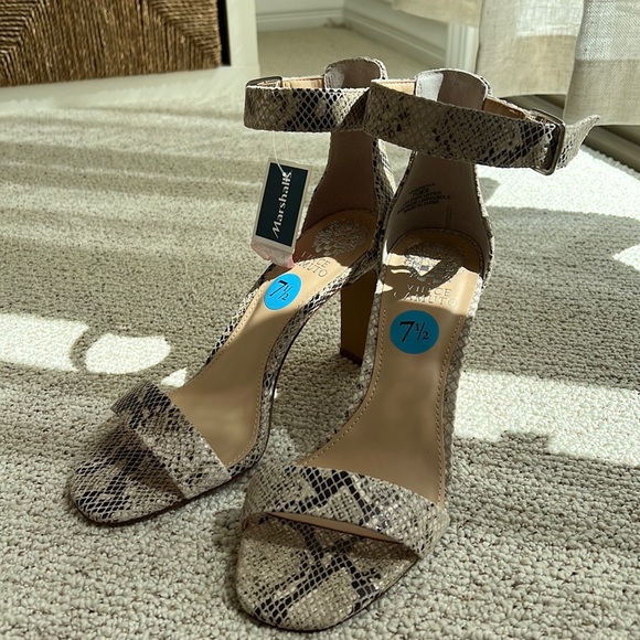 NWT Vince Camuto Heels 7.5 - Picture 3 of 10